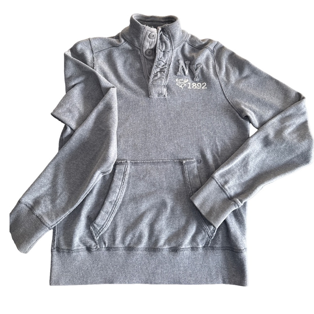 Gray abercrombie YXL in great condition